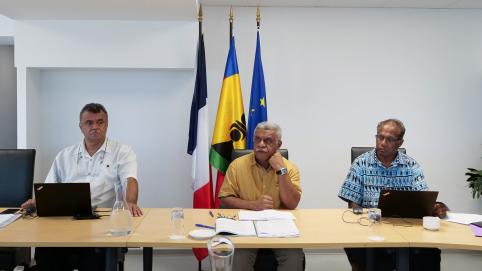 : The President of the government Louis Mapou held a press conference on Friday, July 22, along with his Chief of Staff, Claude Gambey and Charles Wea, Adviser on external relations
