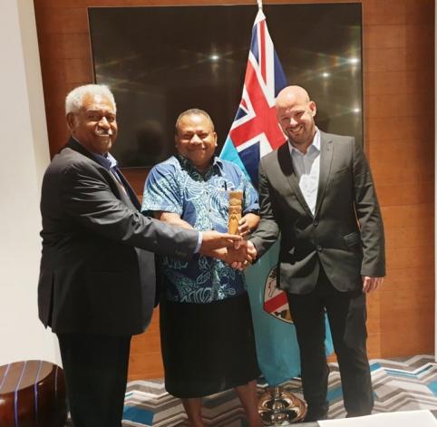 Rencontre de Christopher Gygès et du président du Congrès Roch Wamytan avec Inia Seruiratu, ministre fidjien des Affaires étrangères.