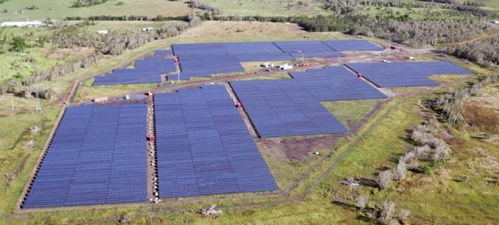 La plus grande centrale solaire de Nouvelle-Calédonie a produit ses premiers kilowattheures le 16 mai. ©DRONE NC