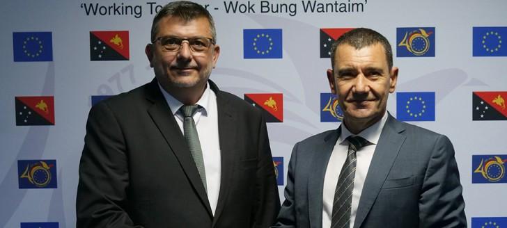   Parmi les rencontres diplomatiques, Philippe Germain s’est entretenu avec Ioannis Giogkarakis-Argyropoulos, l'Ambassadeur de l’Union Européenne en Papouasie-Nouvelle-Guinée.